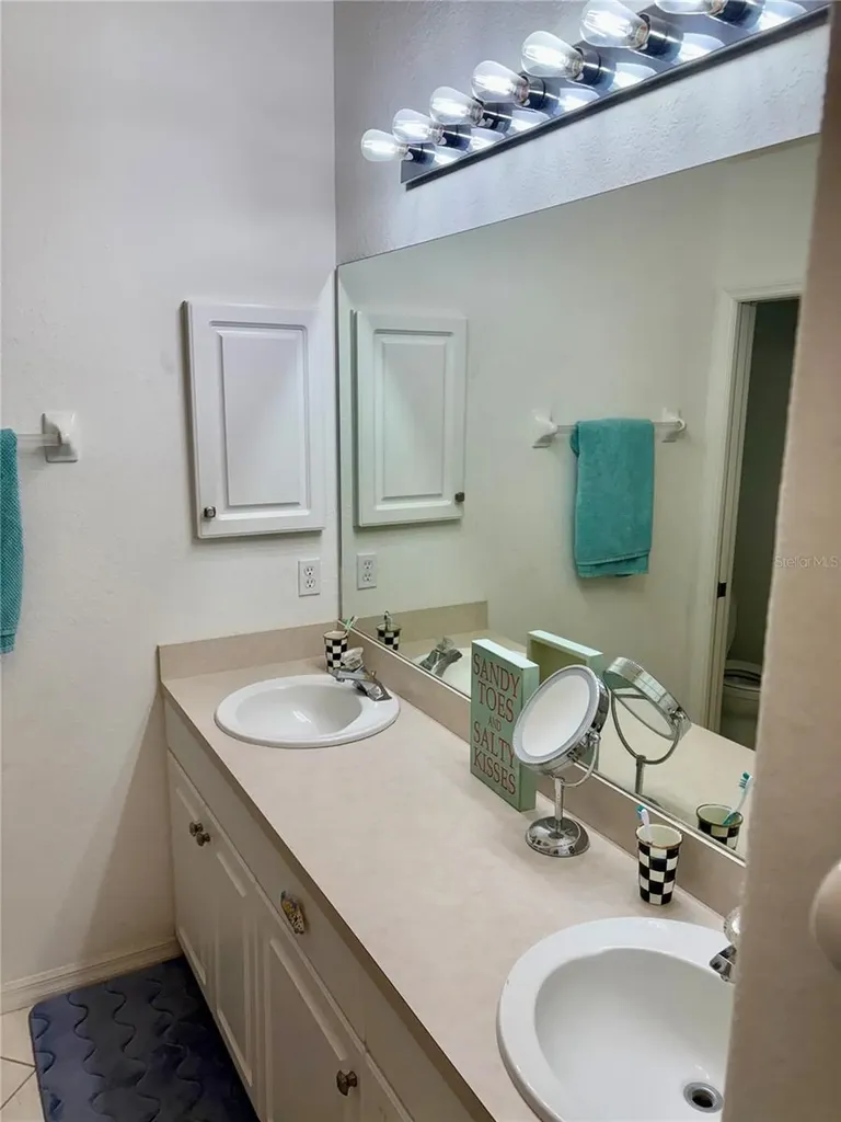 703 Casa Del Lago Way Venice FL 34292