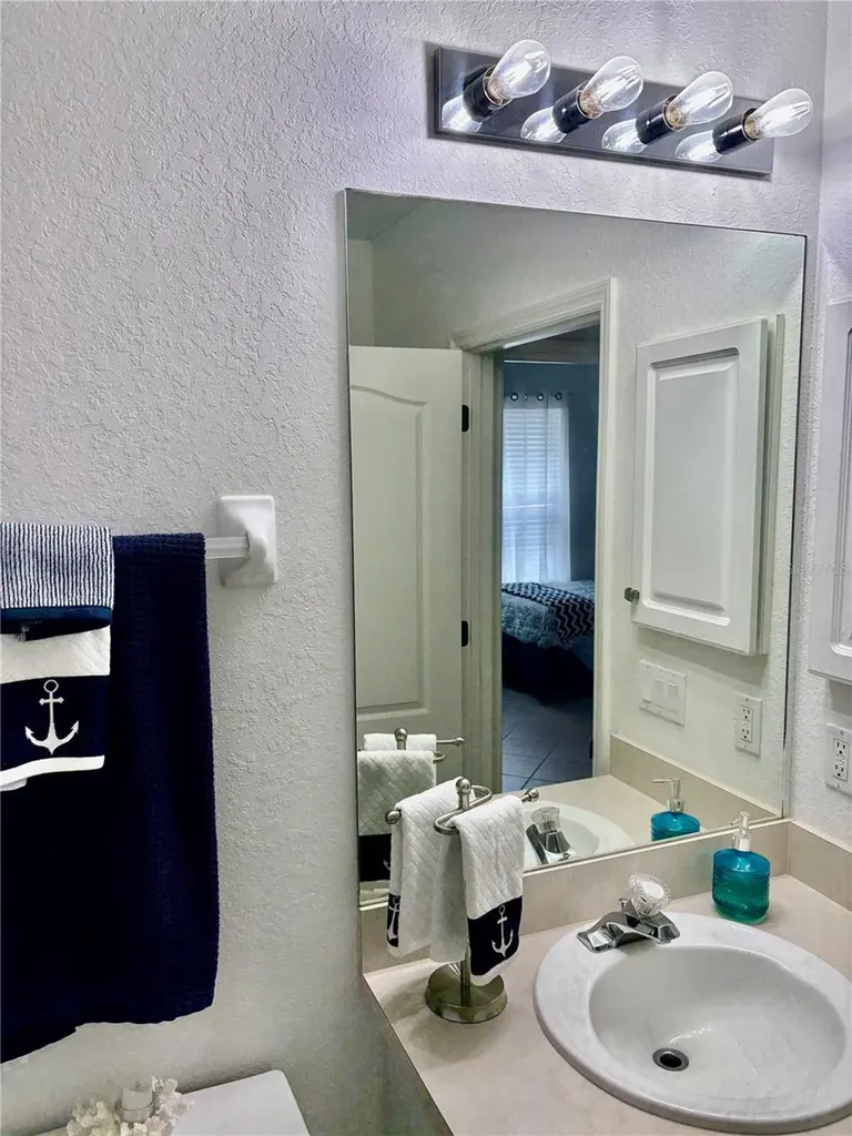 703 Casa Del Lago Way Venice FL 34292