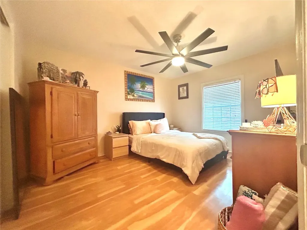 5020 Beach Drive SE St Petersburg FL 33705