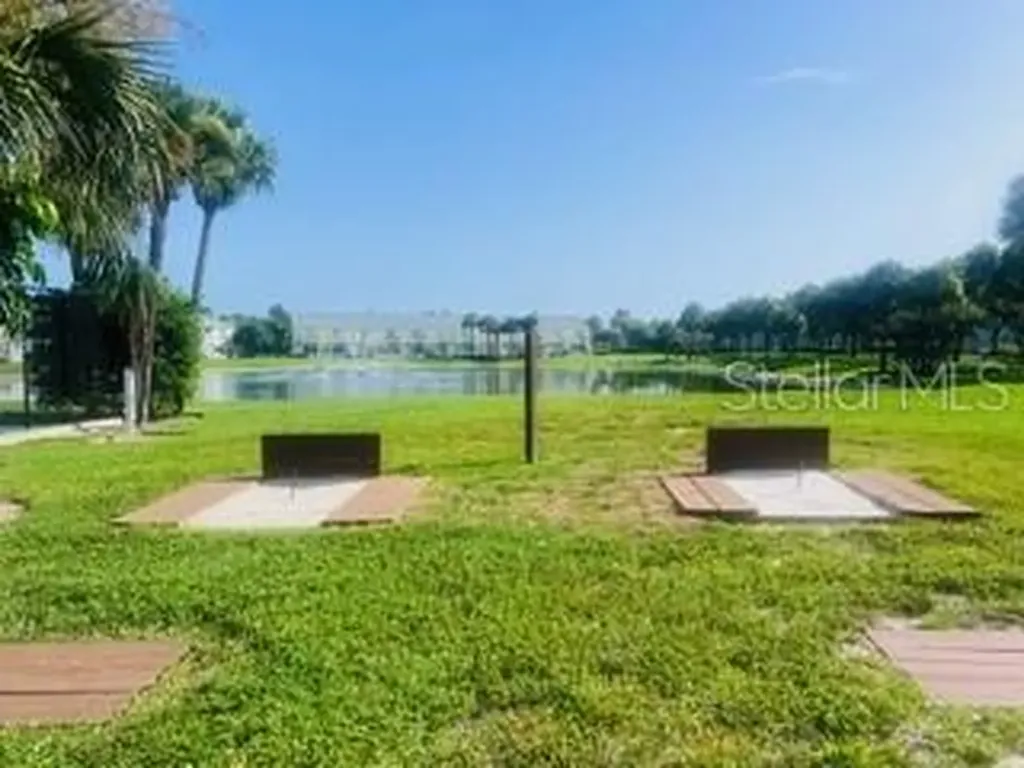 5020 Beach Drive SE St Petersburg FL 33705
