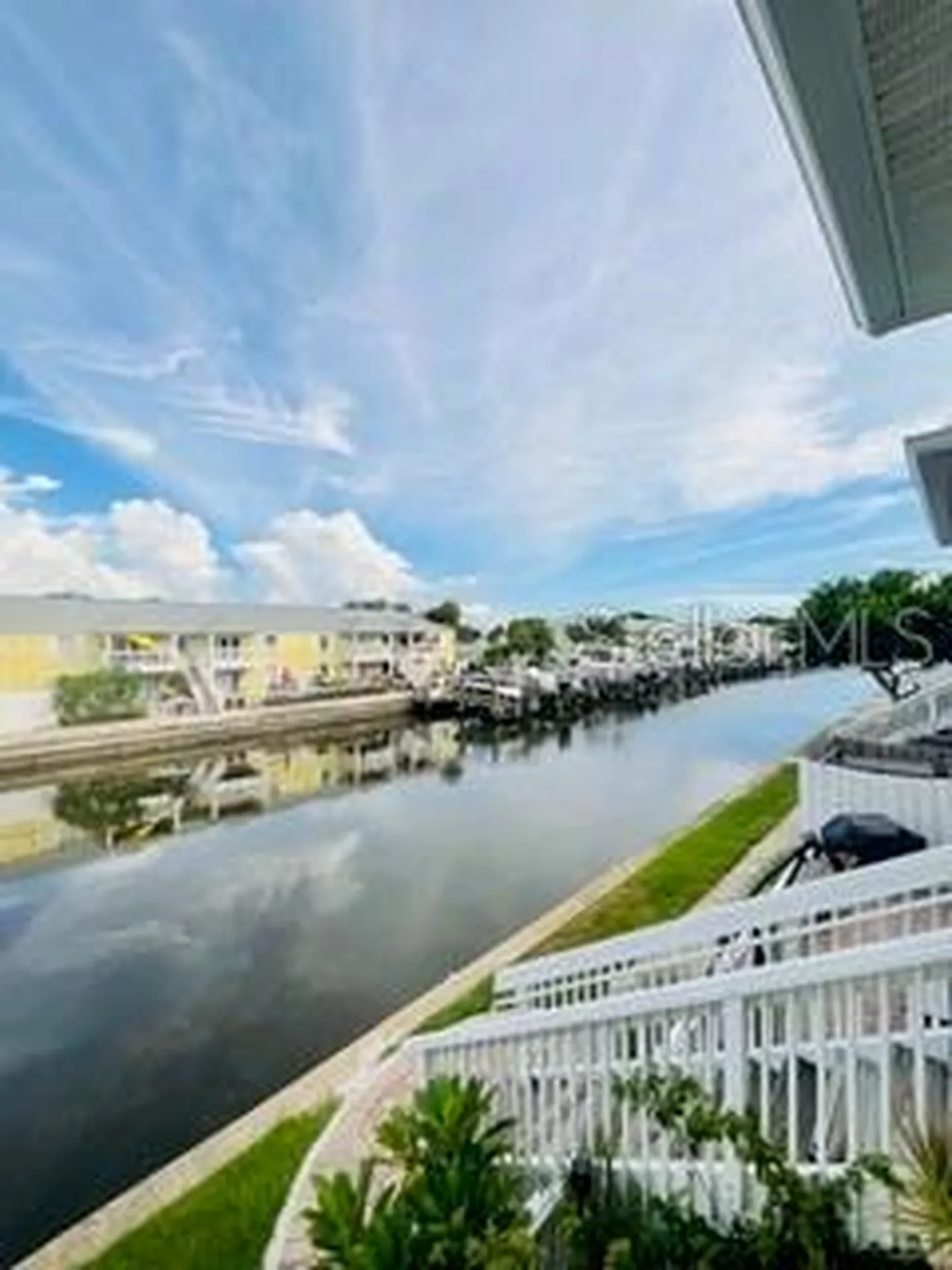 5020 Beach Drive SE St Petersburg FL 33705