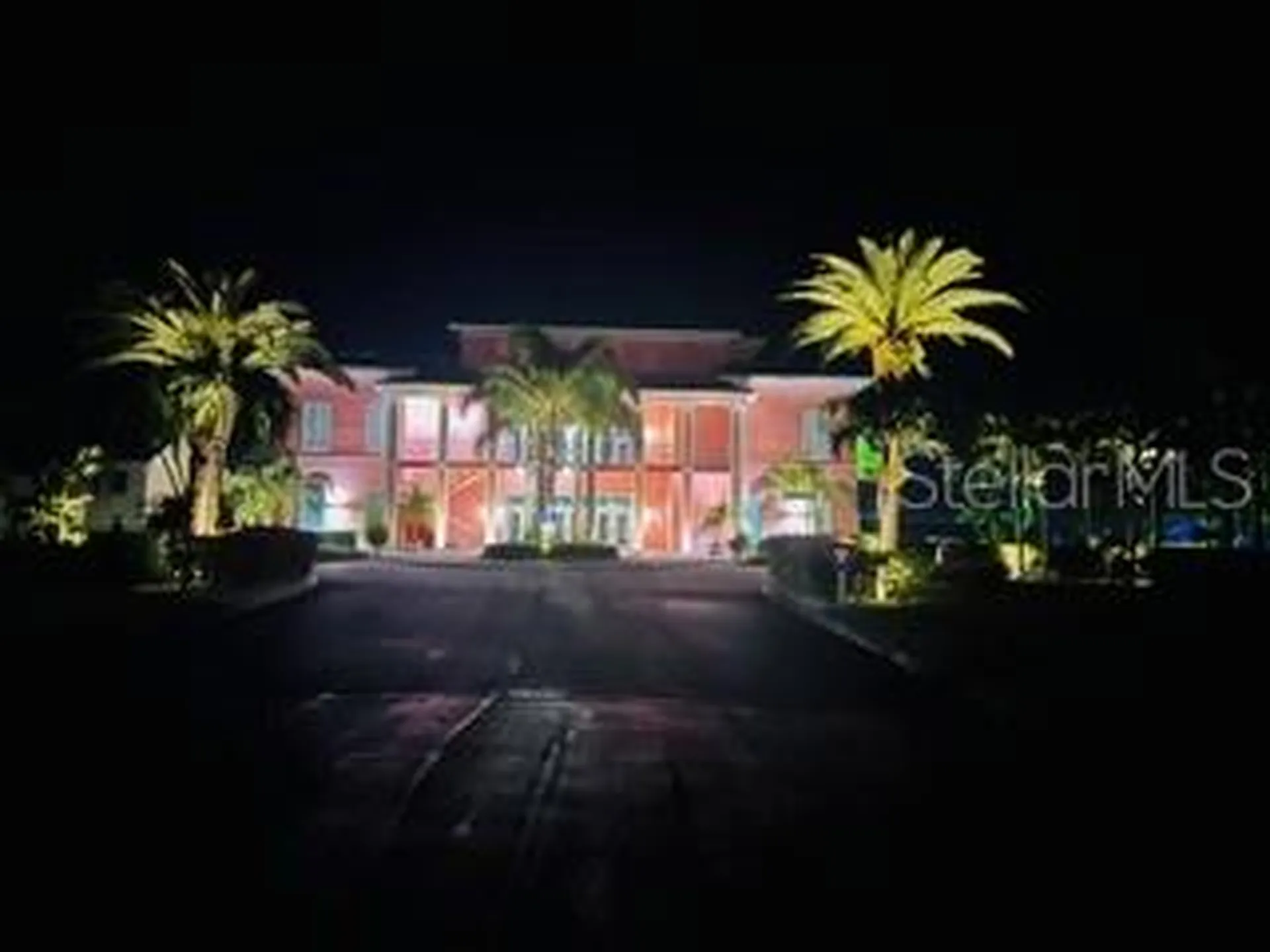 5020 Beach Drive SE St Petersburg FL 33705