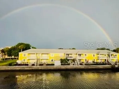 5020 Beach Drive SE St Petersburg FL 33705