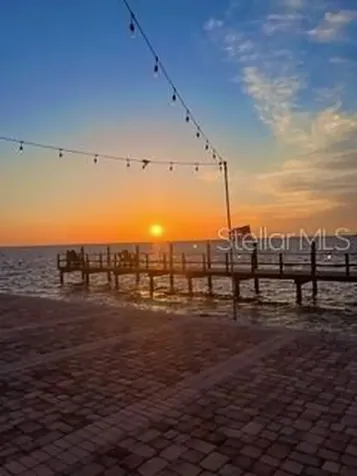 5020 Beach Drive SE St Petersburg FL 33705
