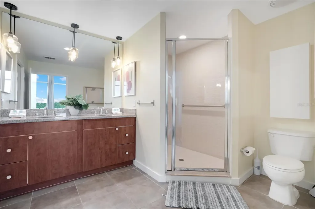 525 E Jackson Street Orlando FL 32801