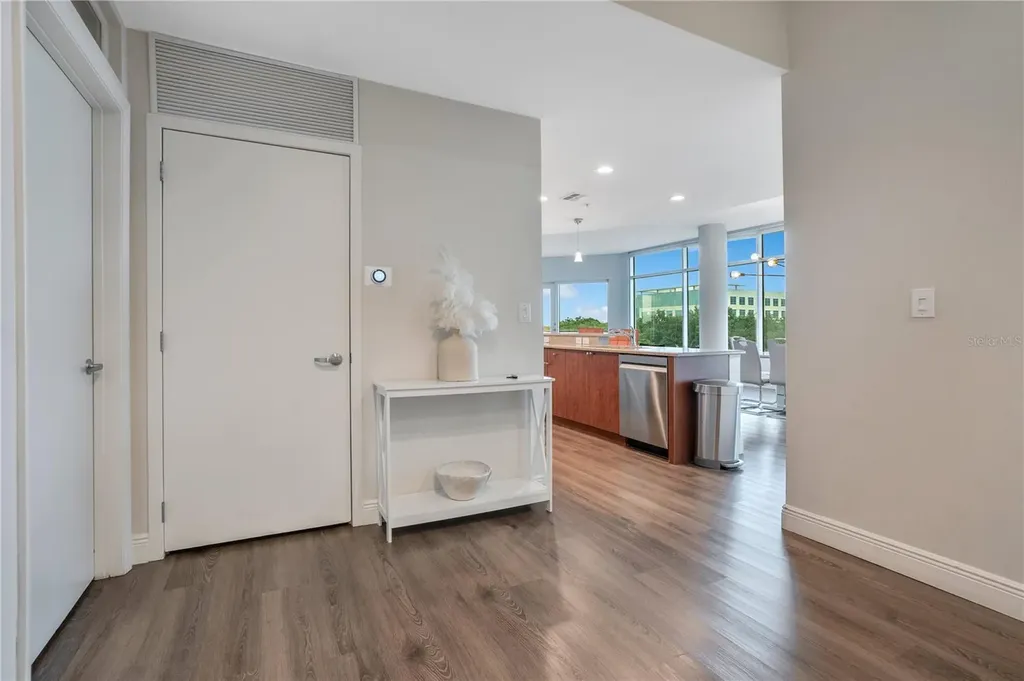 525 E Jackson Street Orlando FL 32801