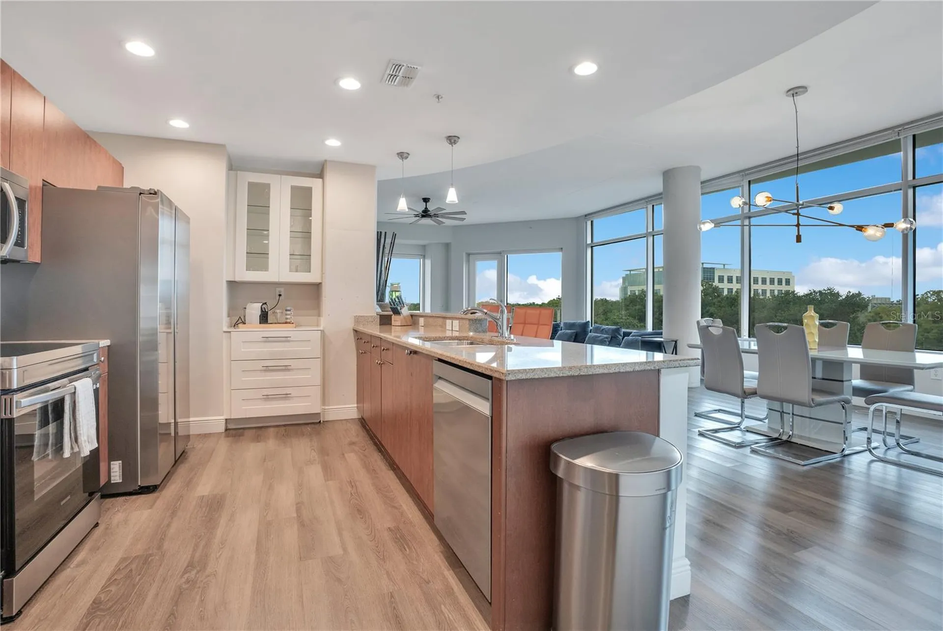 525 E Jackson Street Orlando FL 32801