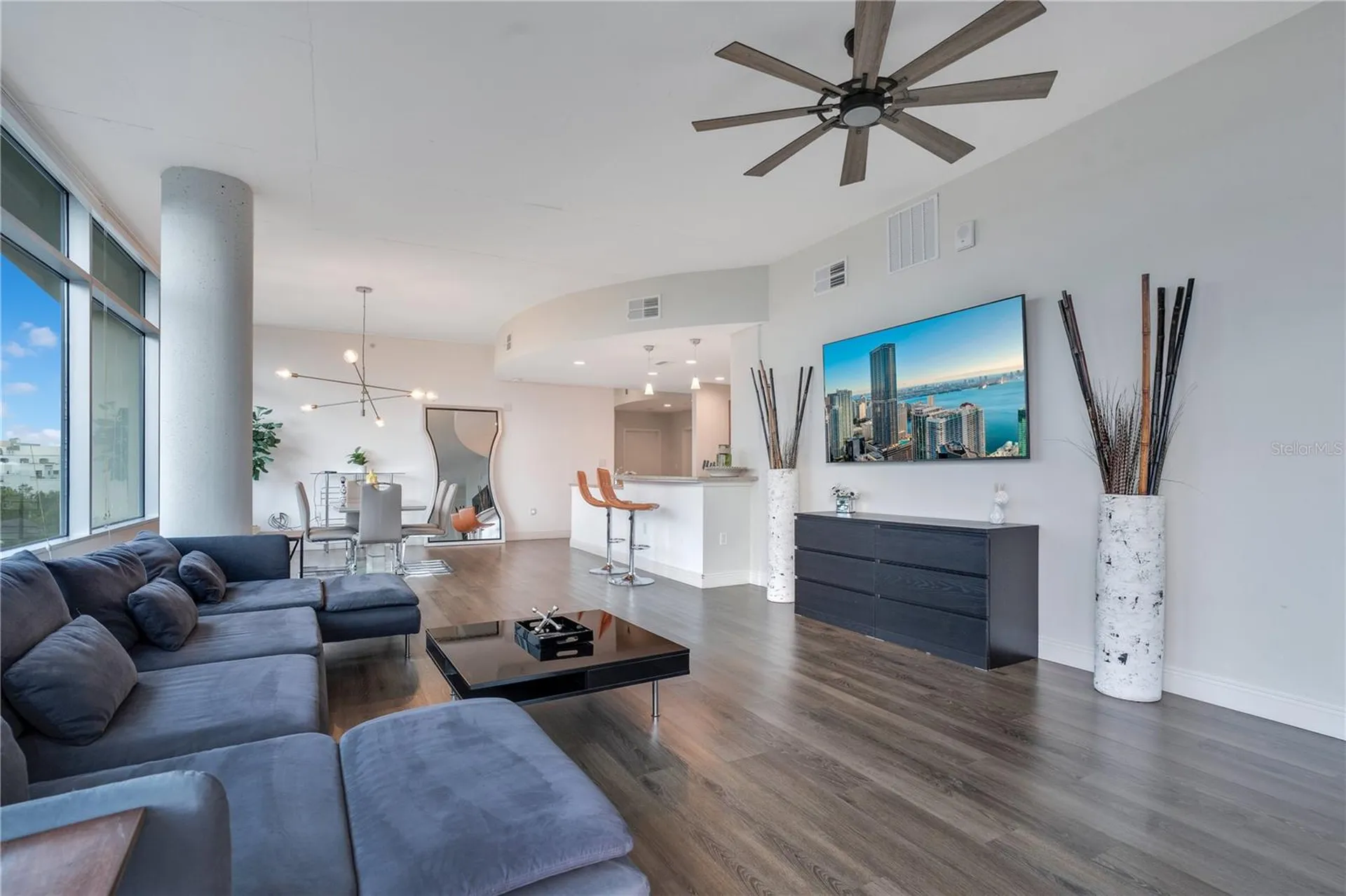 525 E Jackson Street Orlando FL 32801