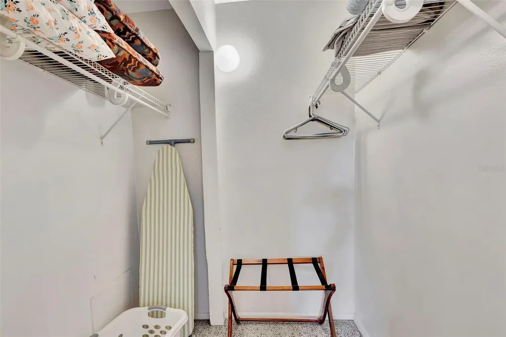 6157 Midnight Pass Road Sarasota FL 34242