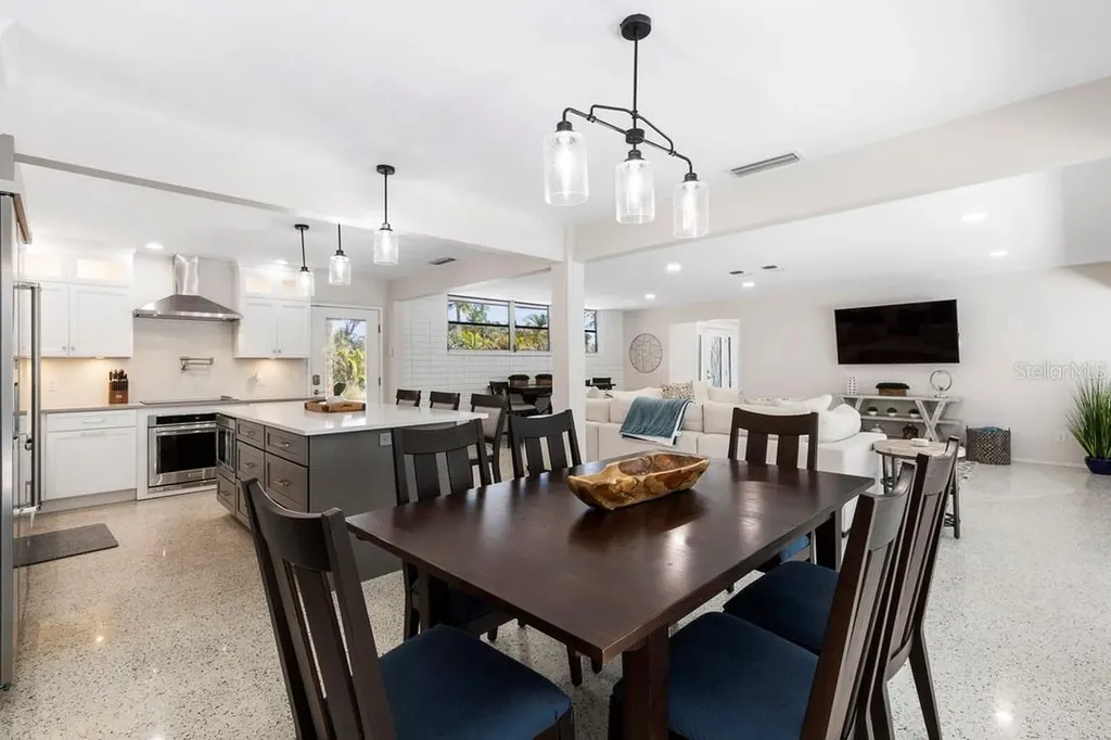 1165 Morningside Place Sarasota FL 34236
