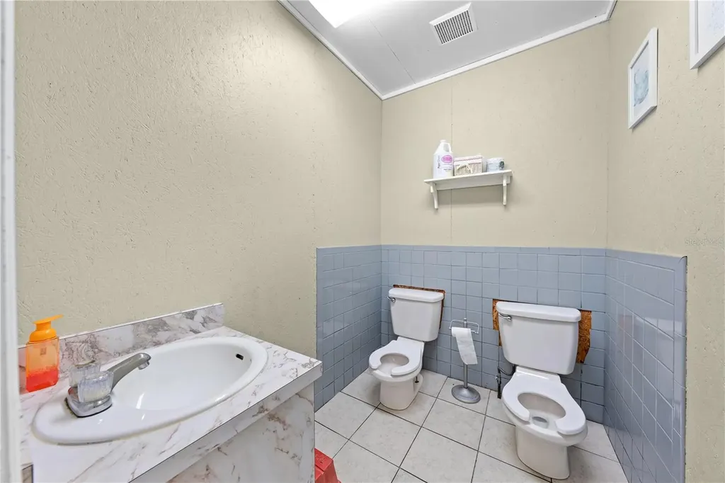 102 S Highland Street Bushnell FL 33513