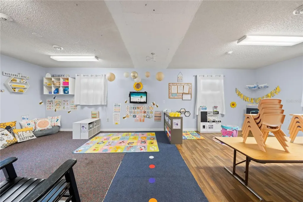 102 S Highland Street Bushnell FL 33513