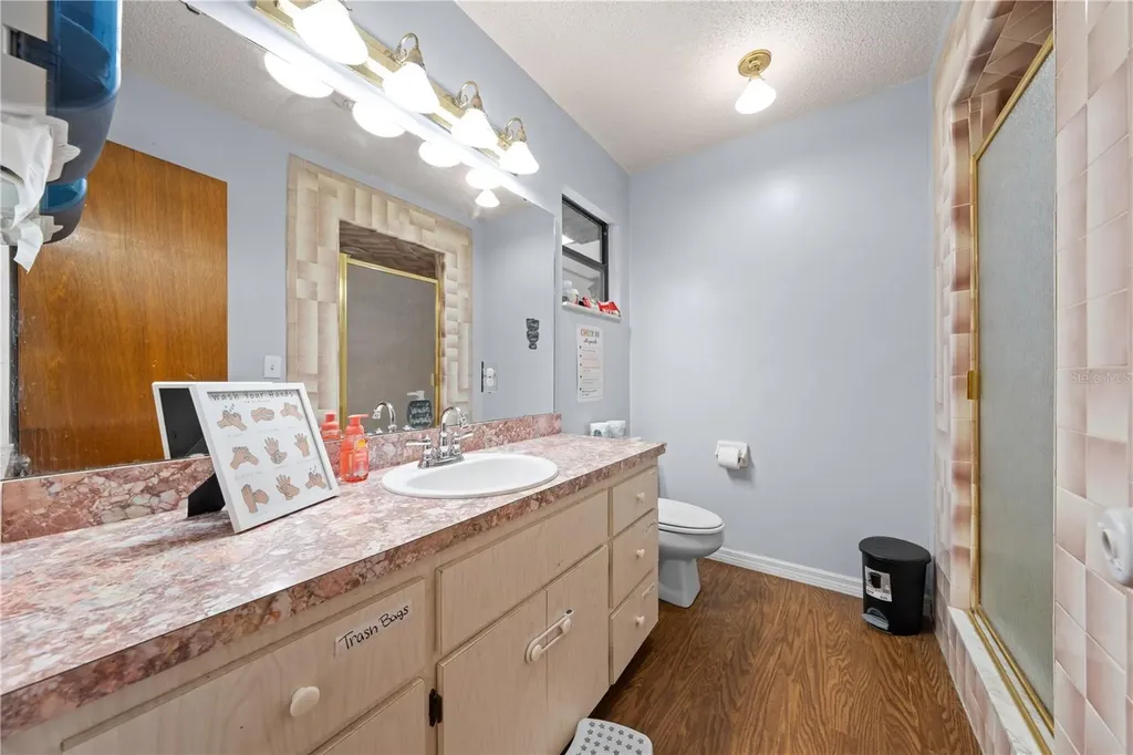 102 S Highland Street Bushnell FL 33513