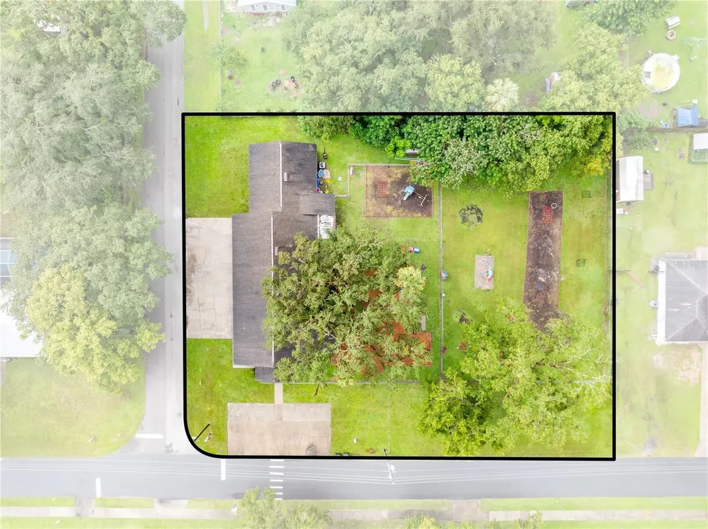 102 S Highland Street Bushnell FL 33513