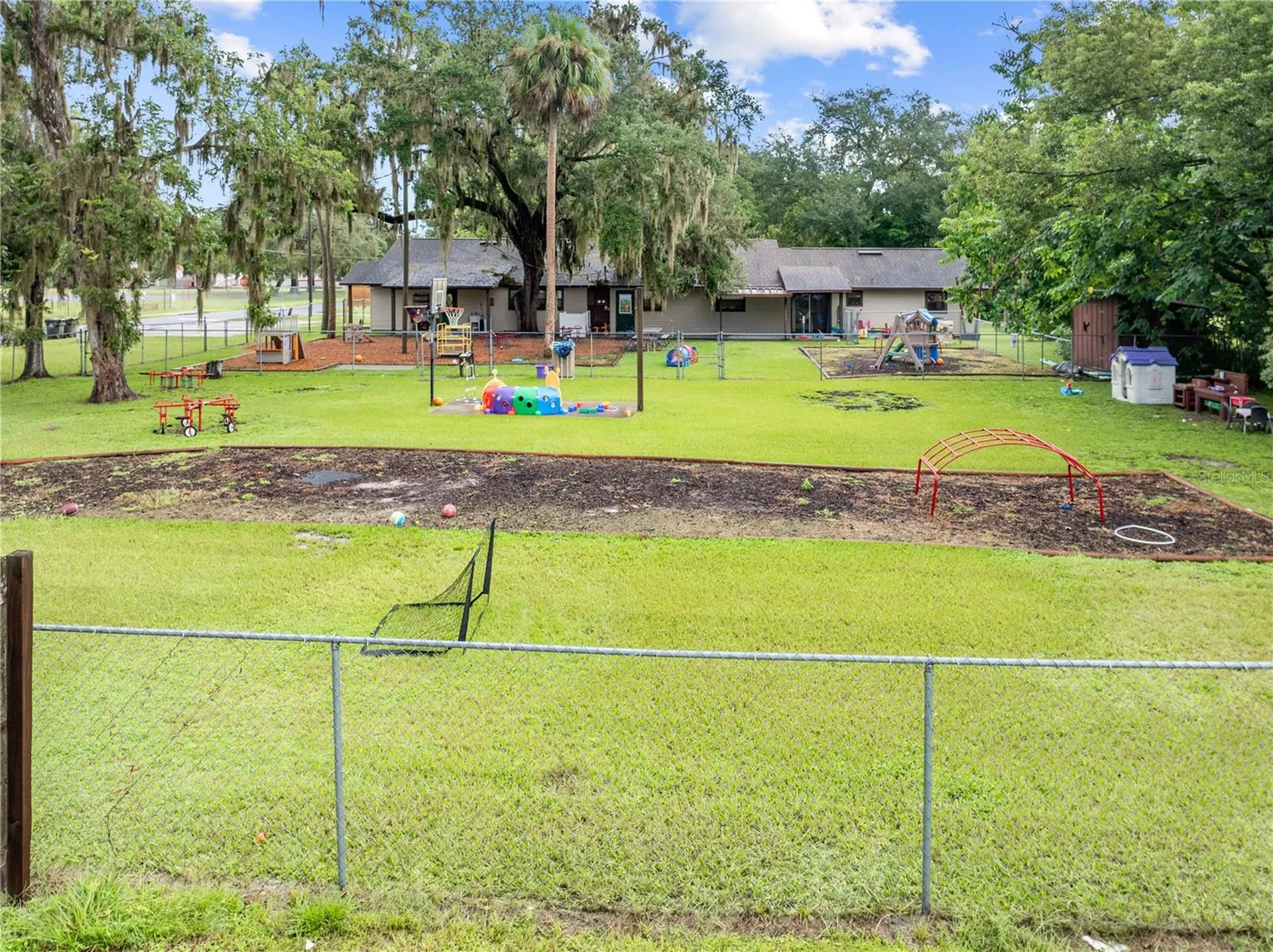 102 S Highland Street Bushnell FL 33513