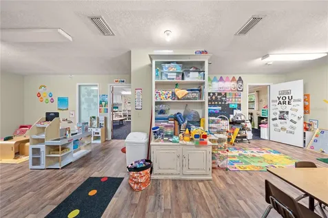 102 S Highland Street Bushnell FL 33513