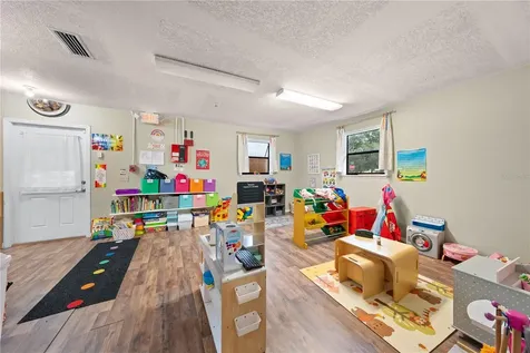 102 S Highland Street Bushnell FL 33513