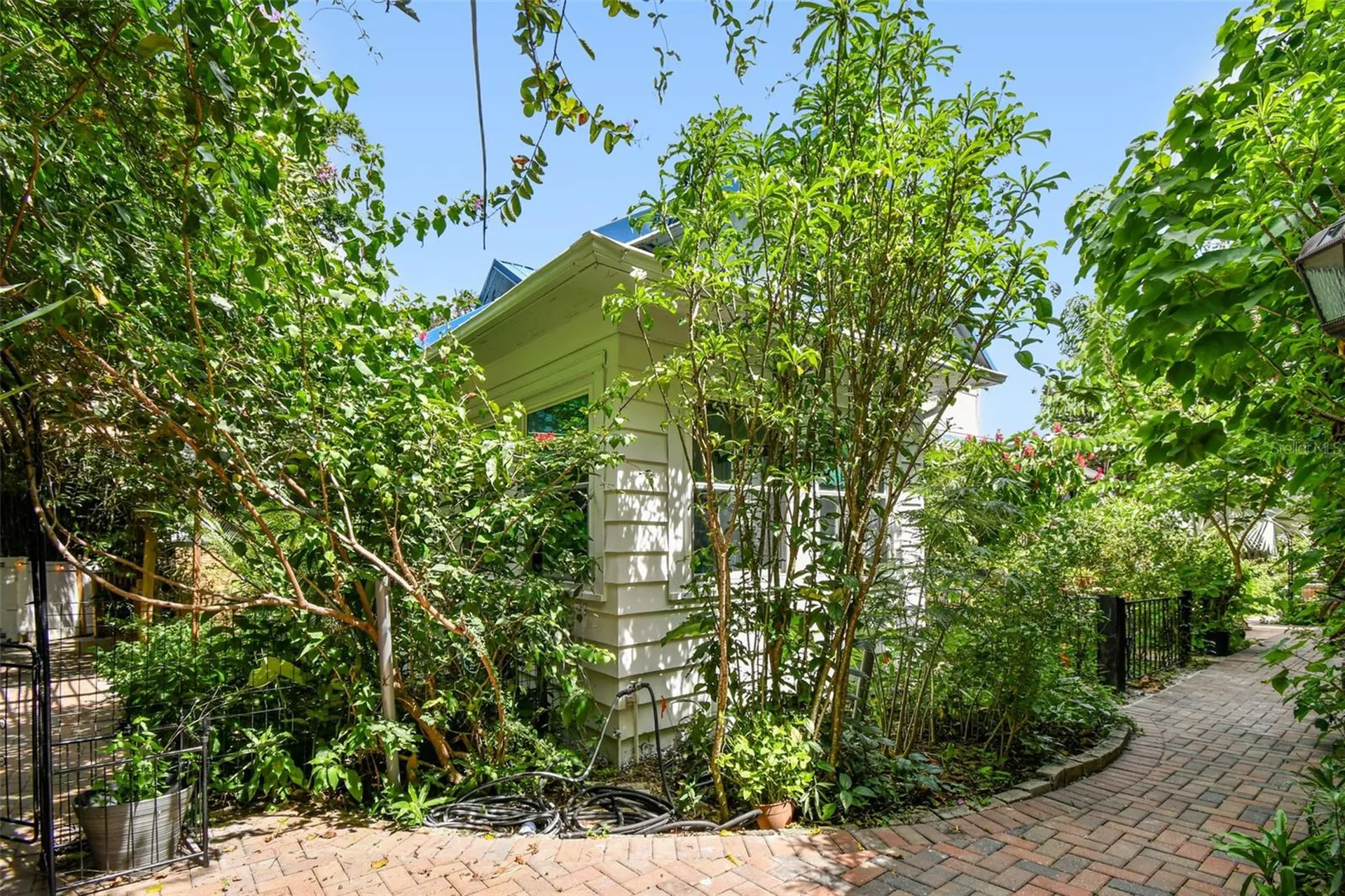 3203 E Yukon Street Tampa FL 33604
