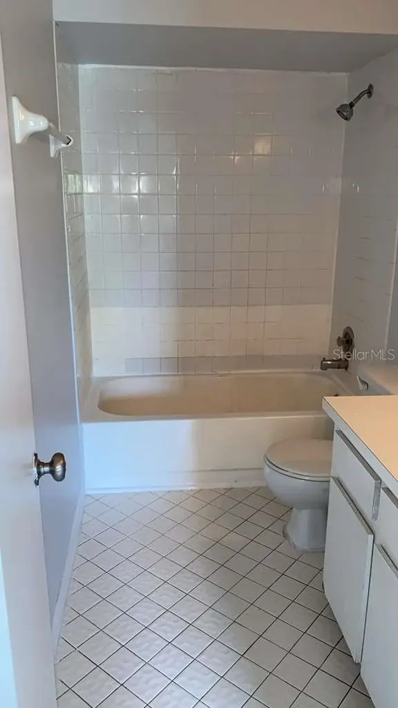5214 Via Hacienda Circle Orlando FL 32839