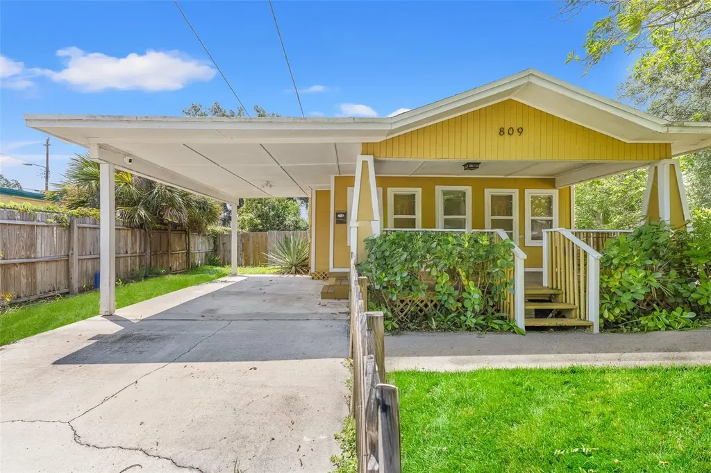 809 E Lambright Street Tampa FL 33604