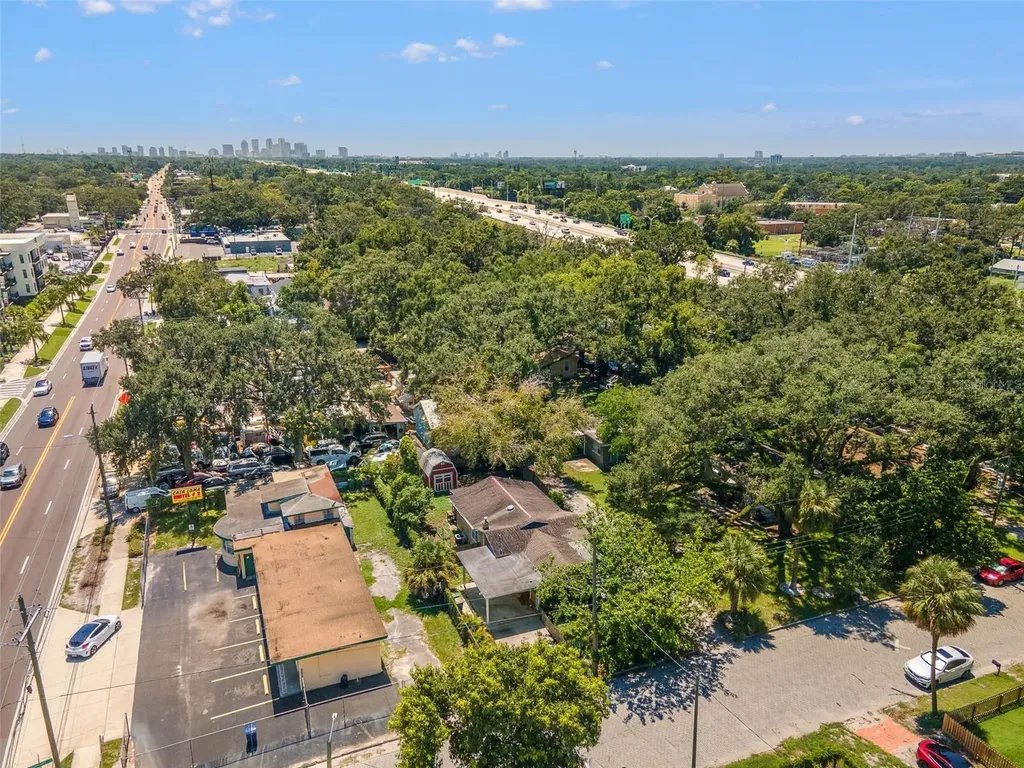 809 E Lambright Street Tampa FL 33604