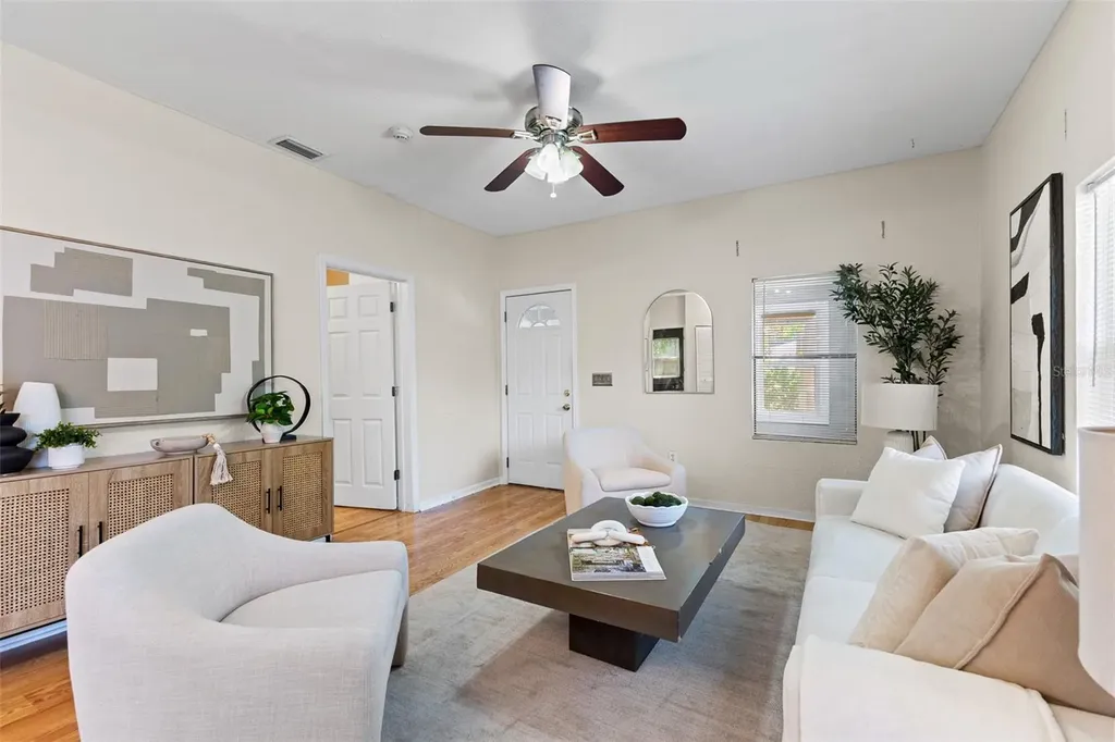 809 E Lambright Street Tampa FL 33604