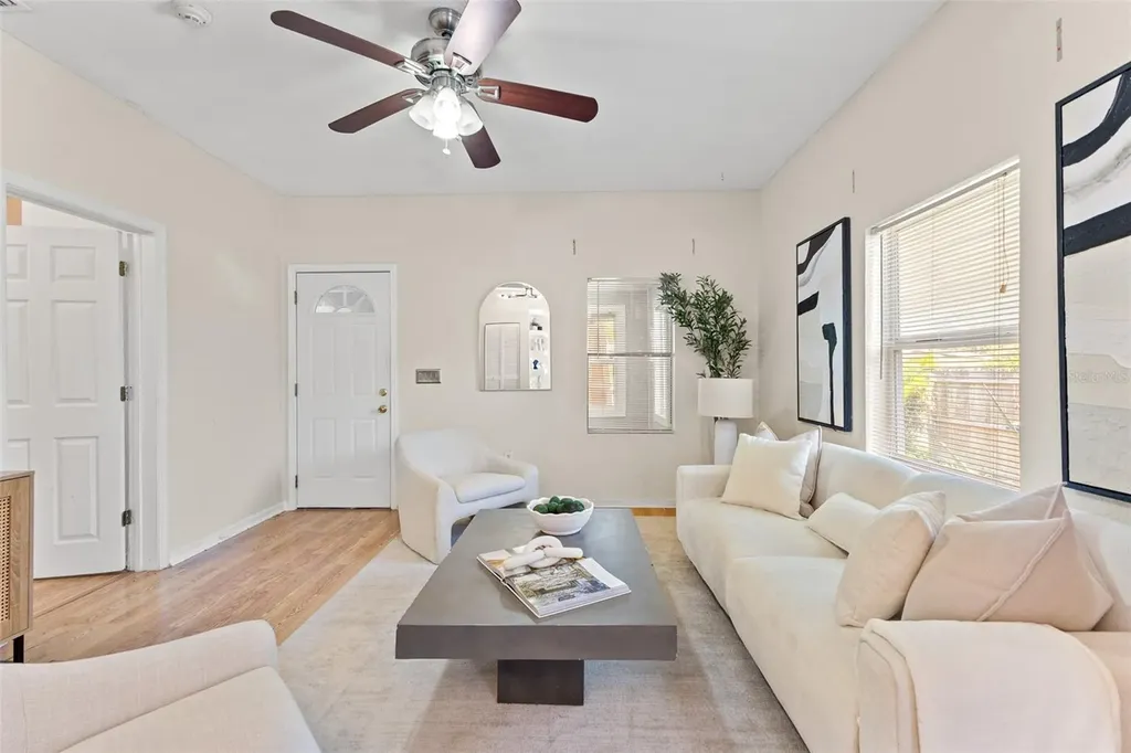 809 E Lambright Street Tampa FL 33604