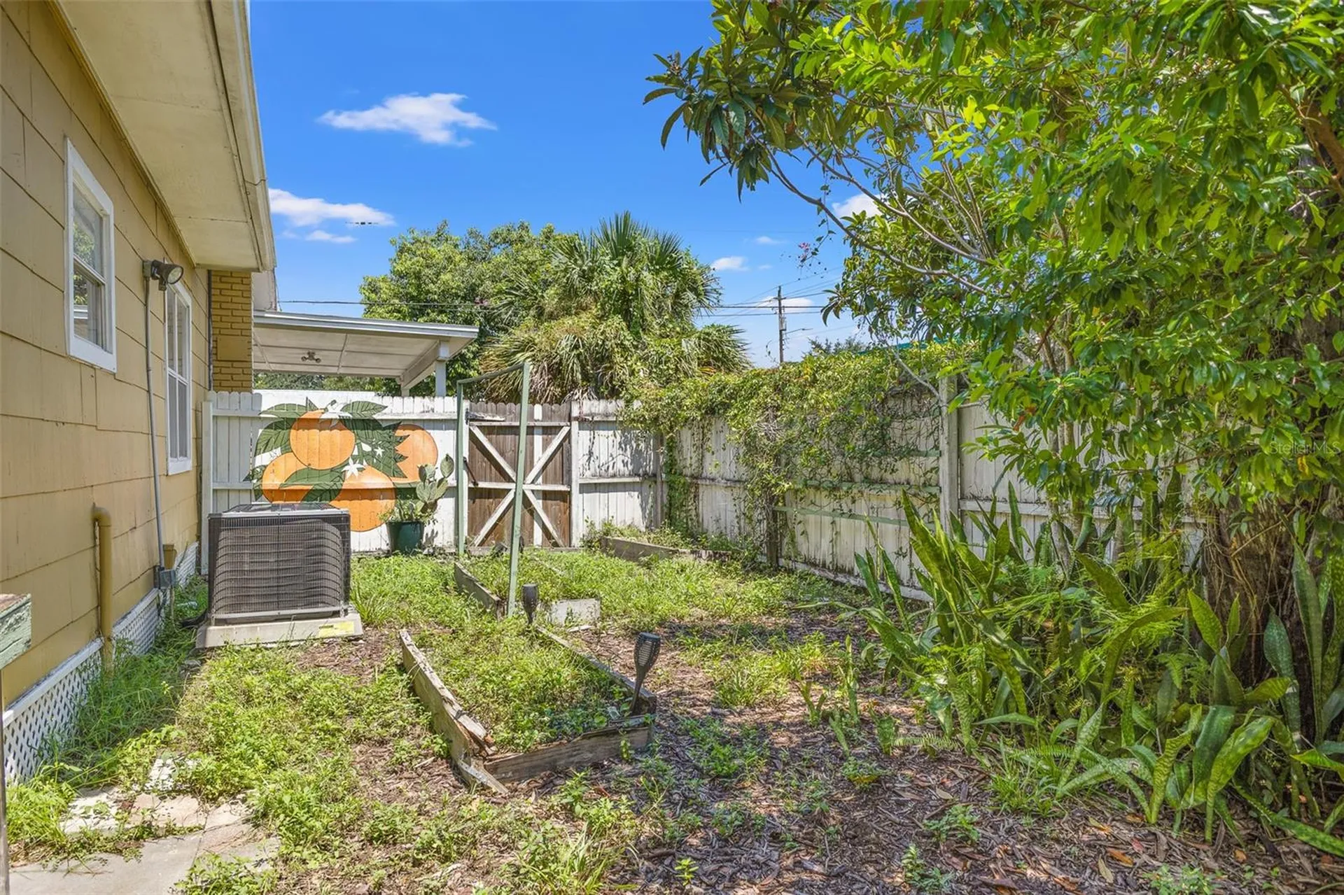 809 E Lambright Street Tampa FL 33604