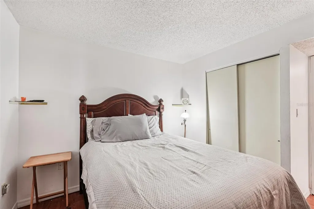 3606 Lake Bayshore Drive Bradenton FL 34205