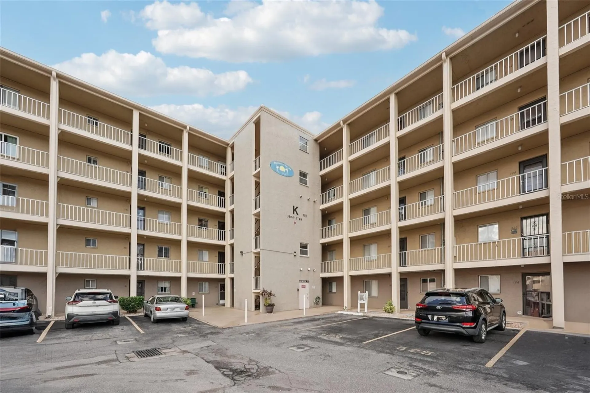 3606 Lake Bayshore Drive Bradenton FL 34205