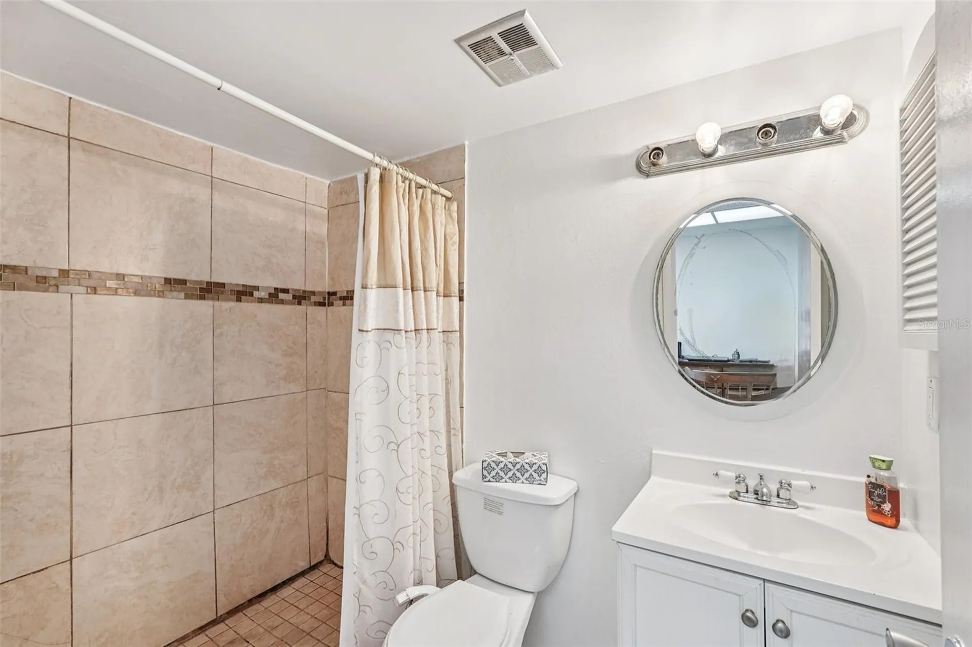 3606 Lake Bayshore Drive Bradenton FL 34205