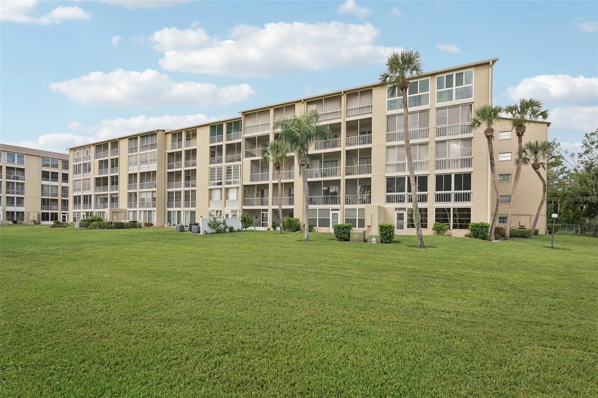 3606 Lake Bayshore Drive Bradenton FL 34205