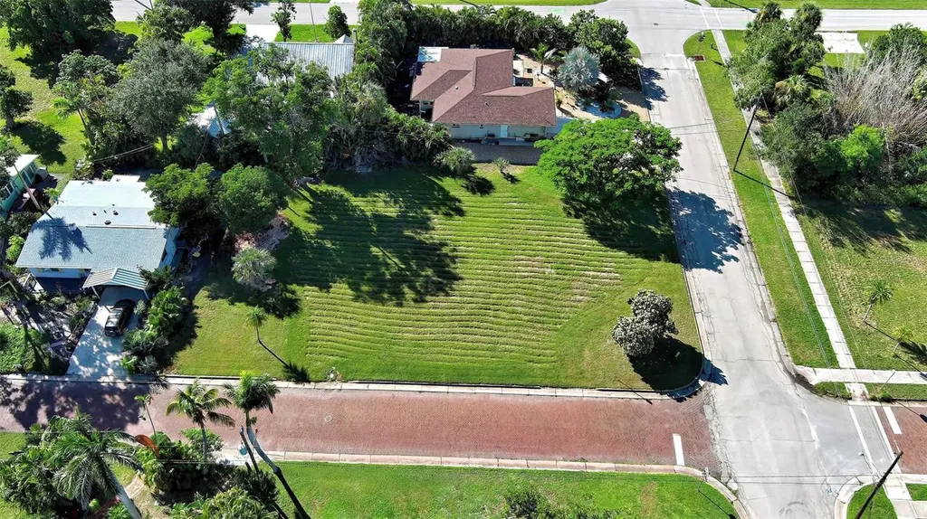 527 Palm Avenue Punta Gorda FL 33950