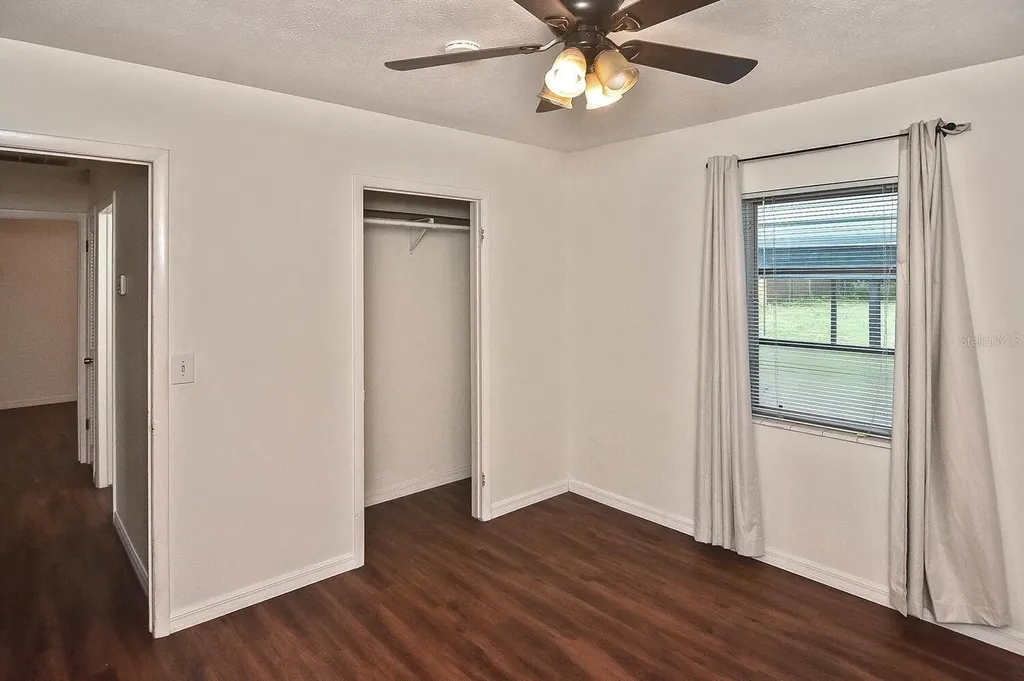 2306 9th Street E Bradenton FL 34208
