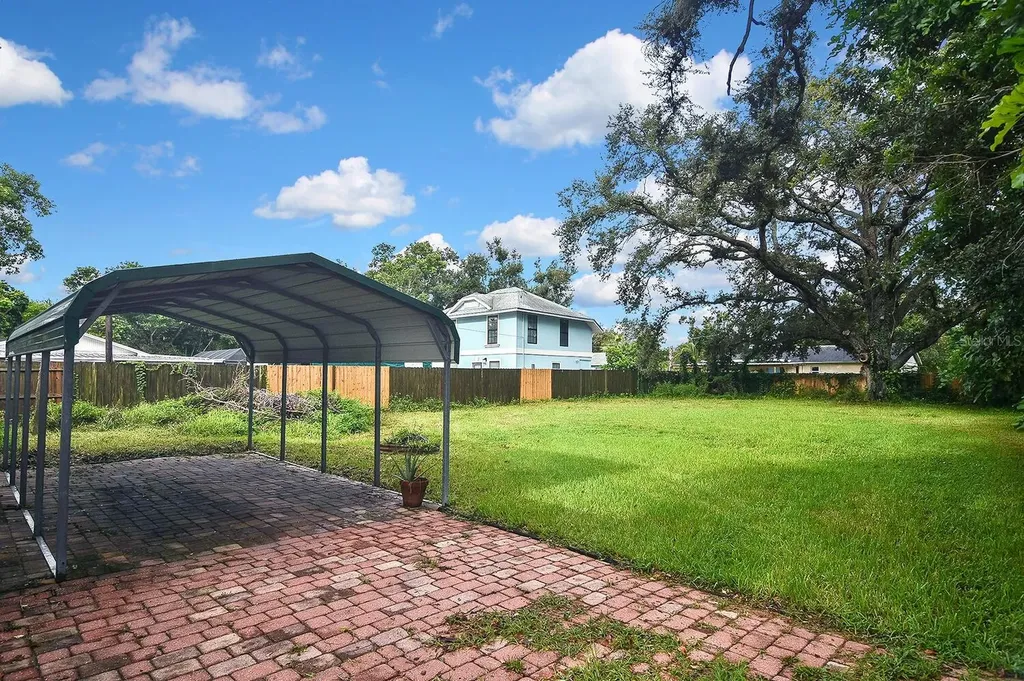 2306 9th Street E Bradenton FL 34208