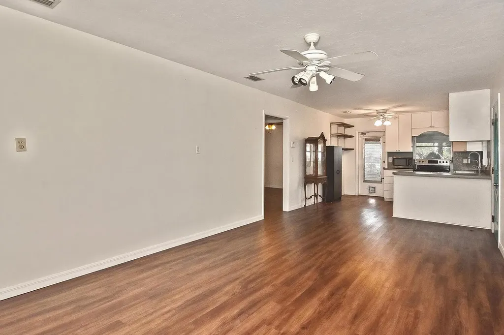 2306 9th Street E Bradenton FL 34208