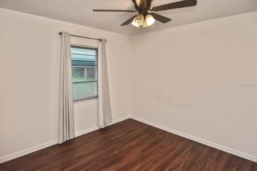 2306 9th Street E Bradenton FL 34208