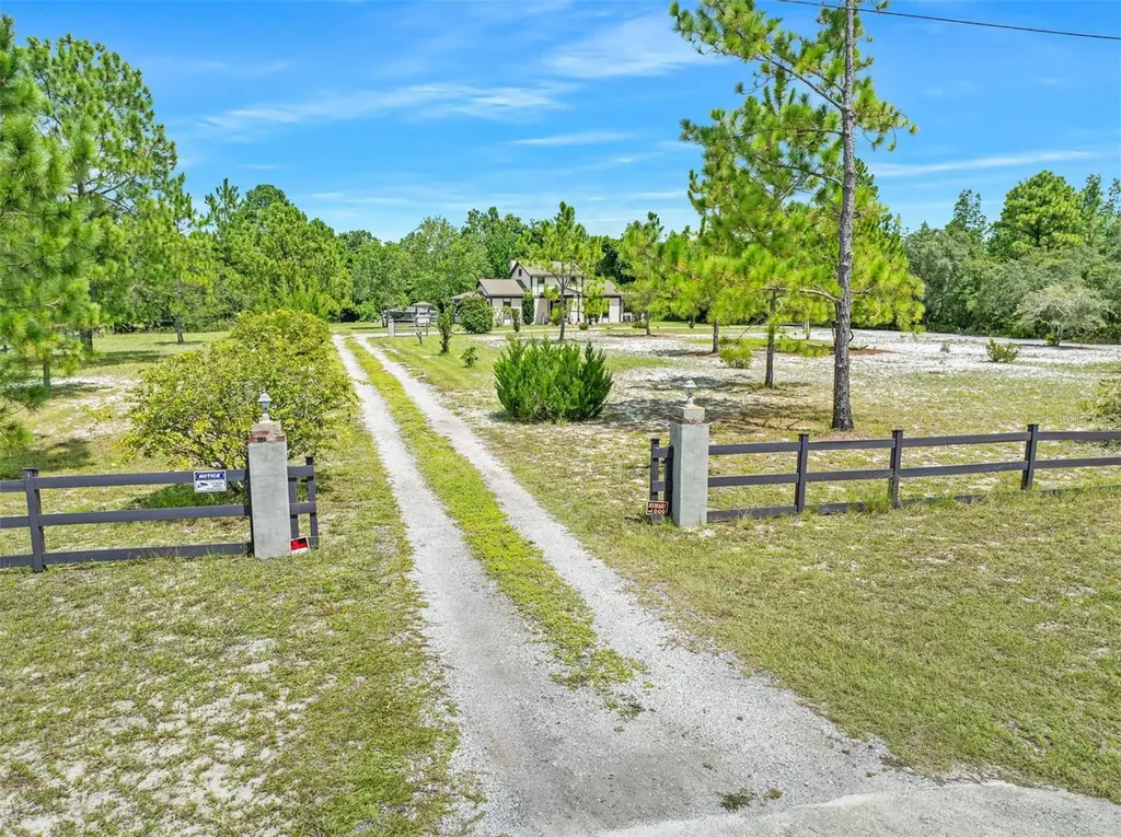 32347 Ponderosa Avenue Deland FL 32720