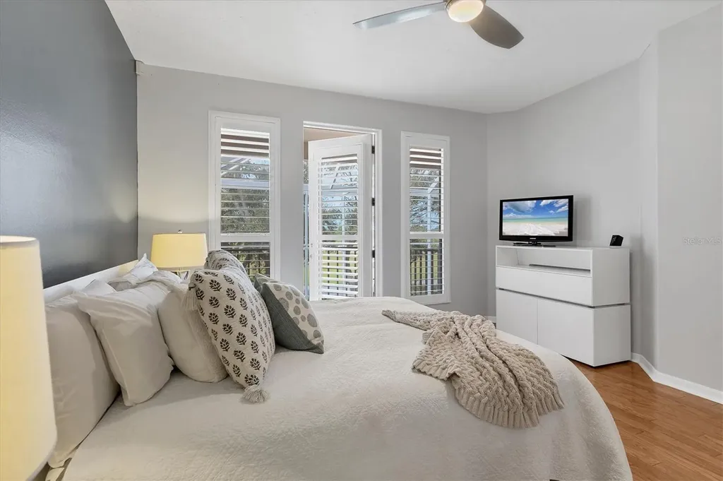 7356 Mara Vista Drive Sarasota FL 34238