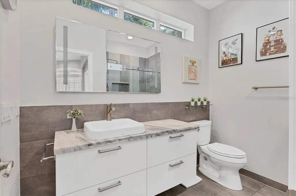 7356 Mara Vista Drive Sarasota FL 34238