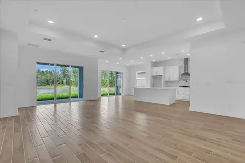 2302 Lone Tree Bend Zephyrhills FL 33541