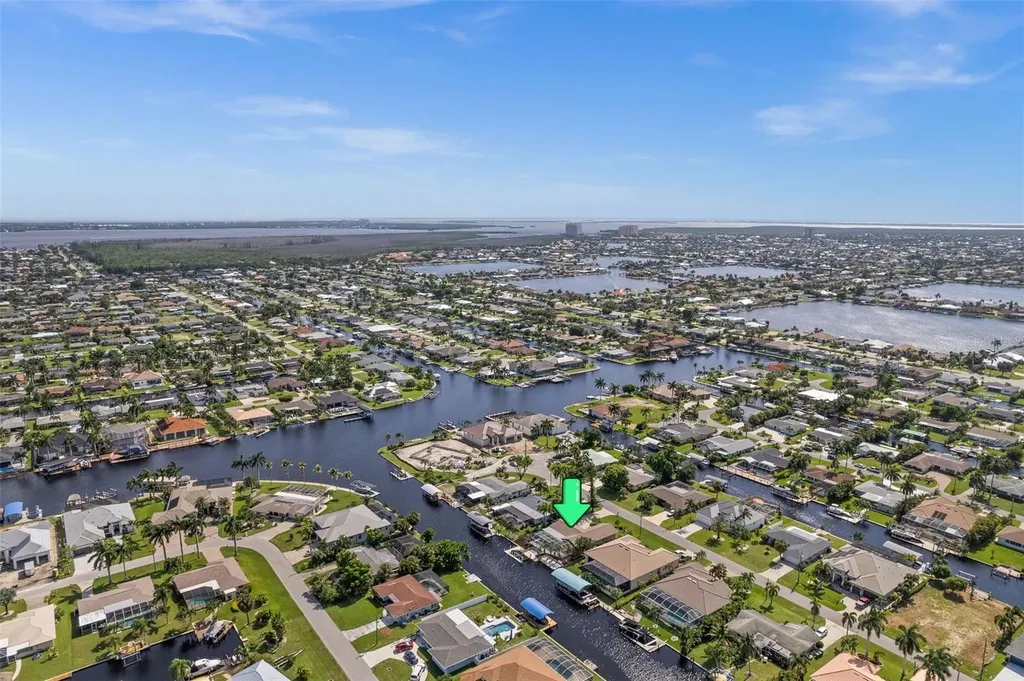 4927 SW 2nd Avenue Cape Coral FL 33914