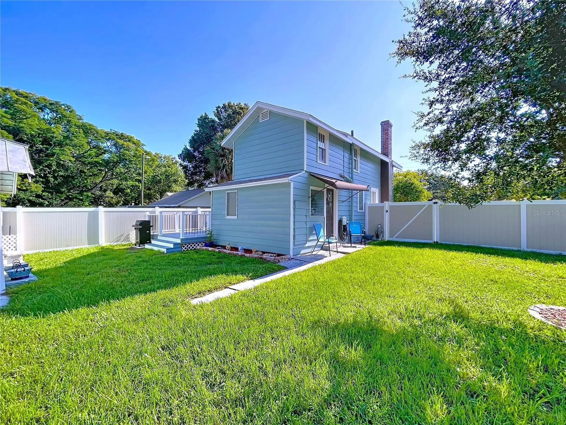 363 14th Street NW Largo FL 33770