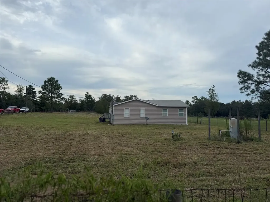 10903 N Farmwood Avenue Dunnellon FL 34433
