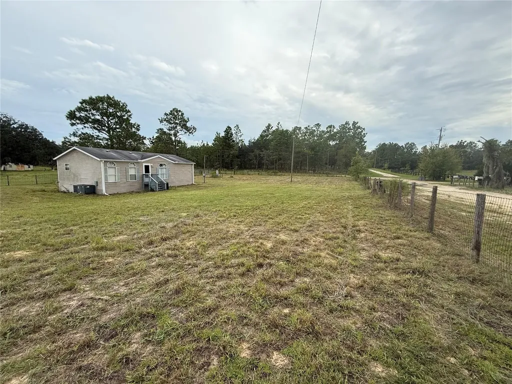 10903 N Farmwood Avenue Dunnellon FL 34433