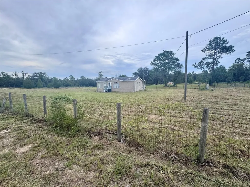 10903 N Farmwood Avenue Dunnellon FL 34433