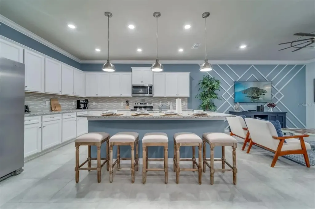 2270 Lelani Circle Davenport FL 33897