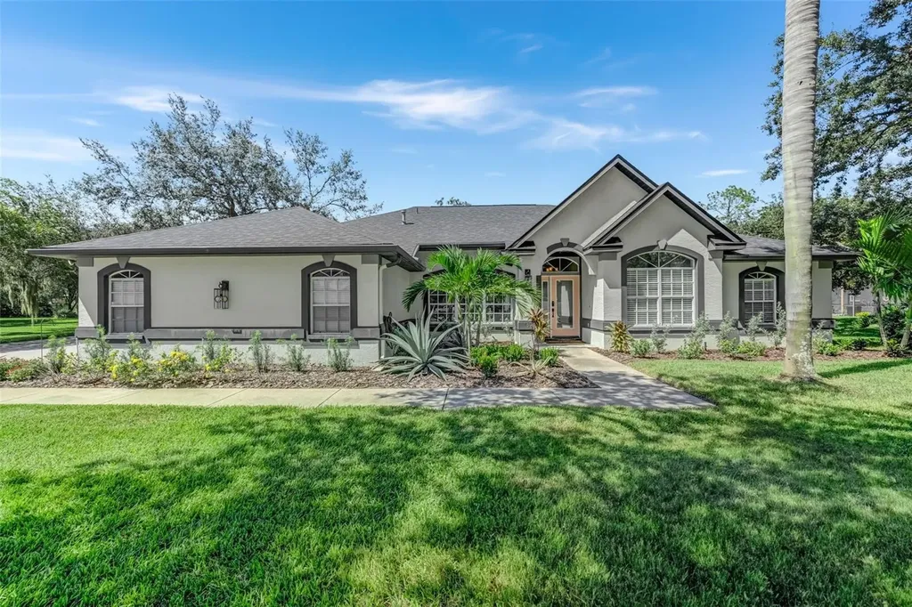 8804 Crosswood Court Riverview FL 33578