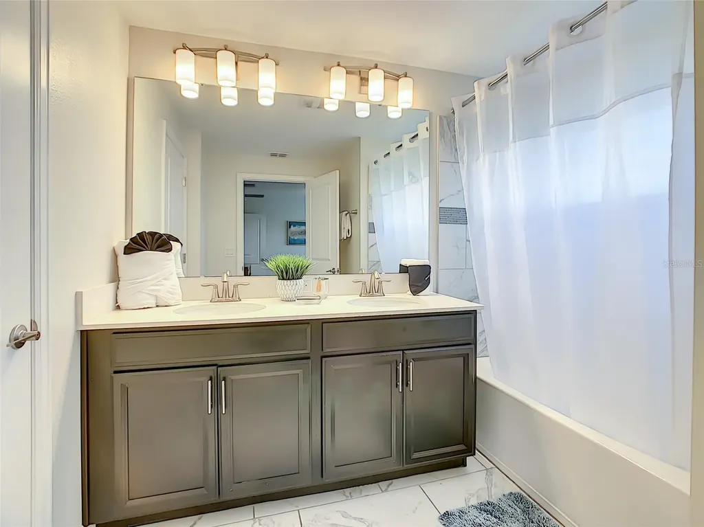 580 Pebble Beach Drive Davenport FL 33896