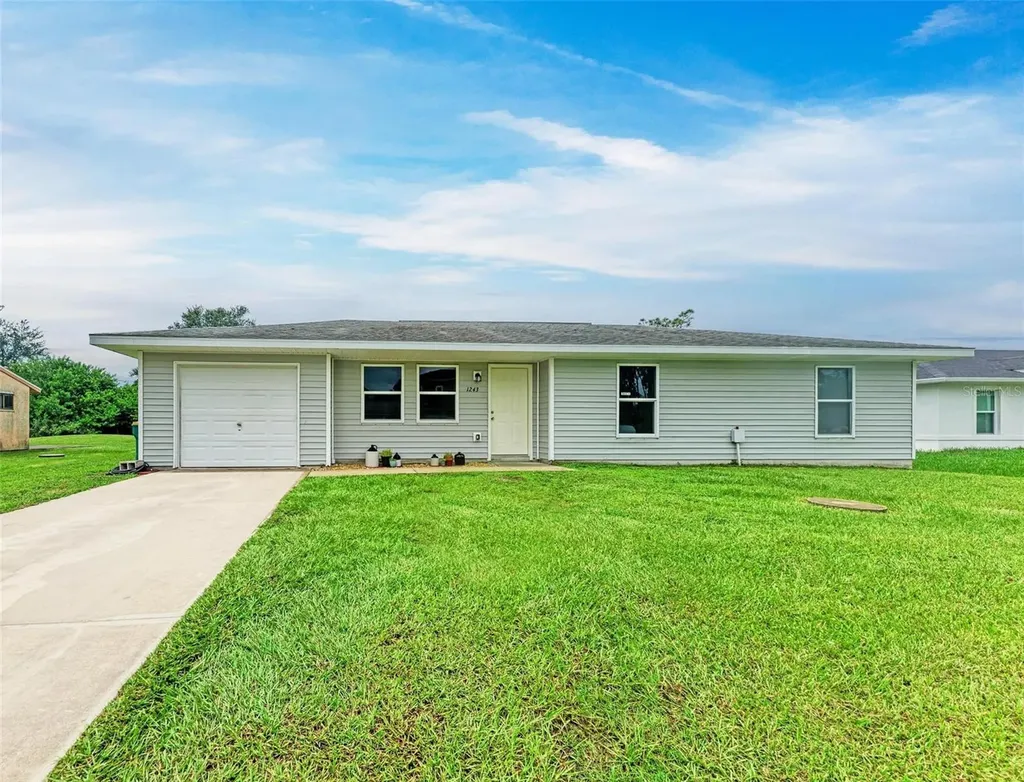 1243 Autumn Street Punta Gorda FL 33980